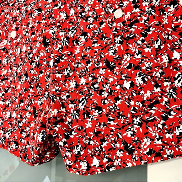 Banana Republic Floral Print Shorts Red Black White Cotton Blend Womens Size 4 - Picture 10 of 10
